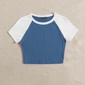 Cropped tee shirt blue and white
